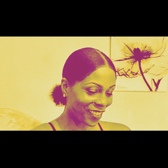 Meet your Posher, Jacquelyn - Picture 1 of 1